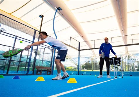 padel coach